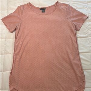 Adrianna Papell Raised Polka Dot Short Sleeve Blouse Tunic Shirt in Blush Pink